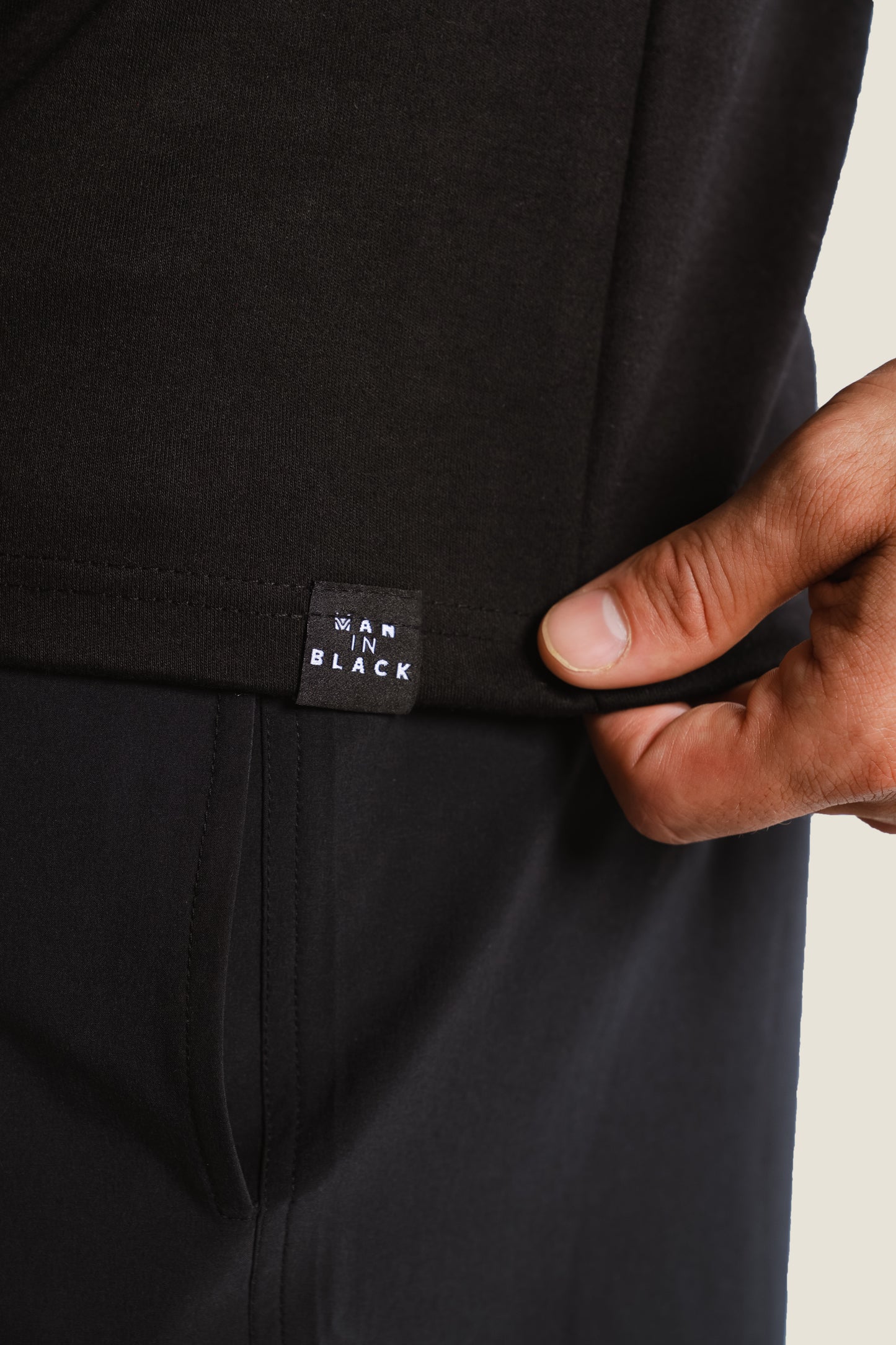 Graphic Tank Top Black