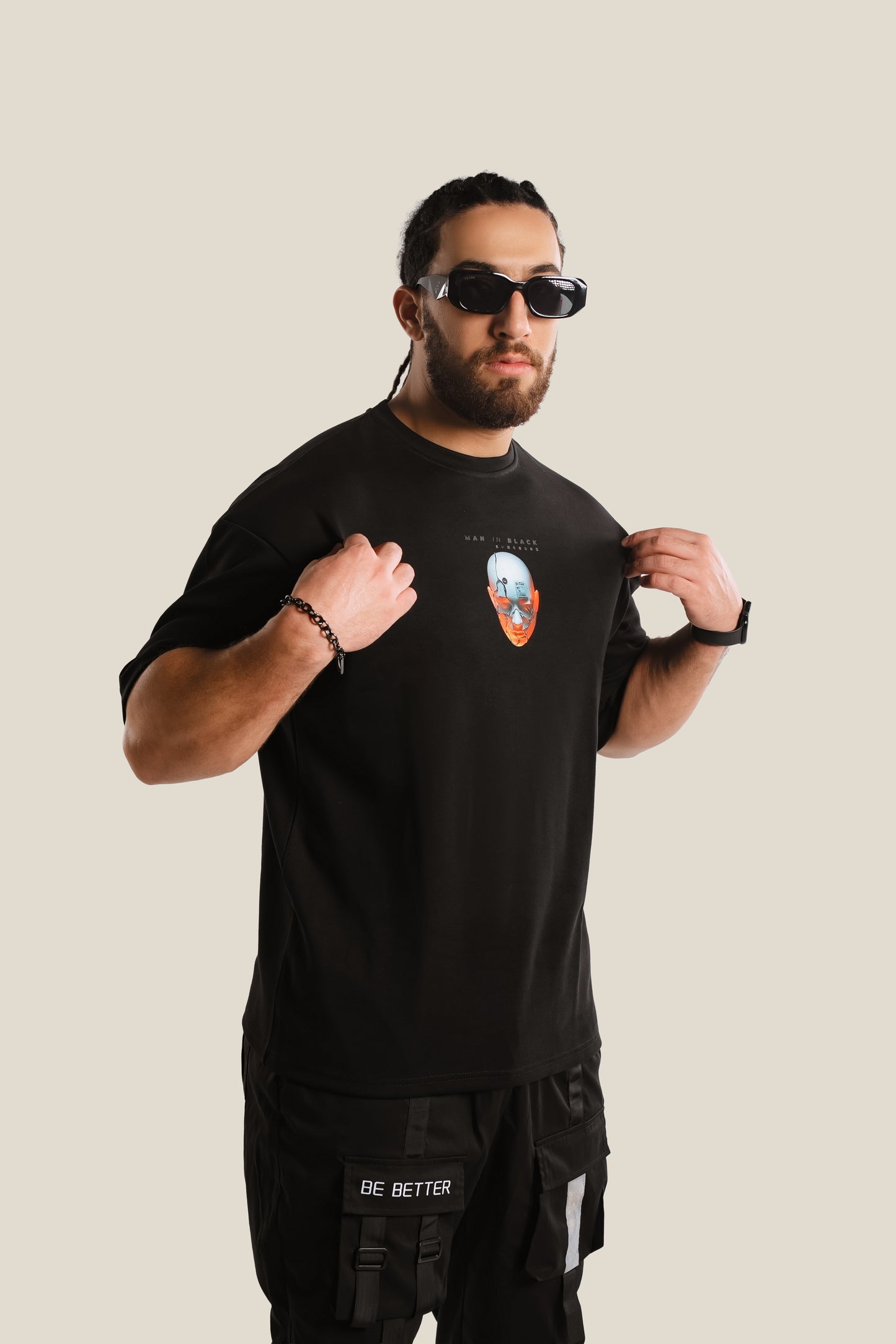 BLACK Over size RAVE Man In Black T-shirt