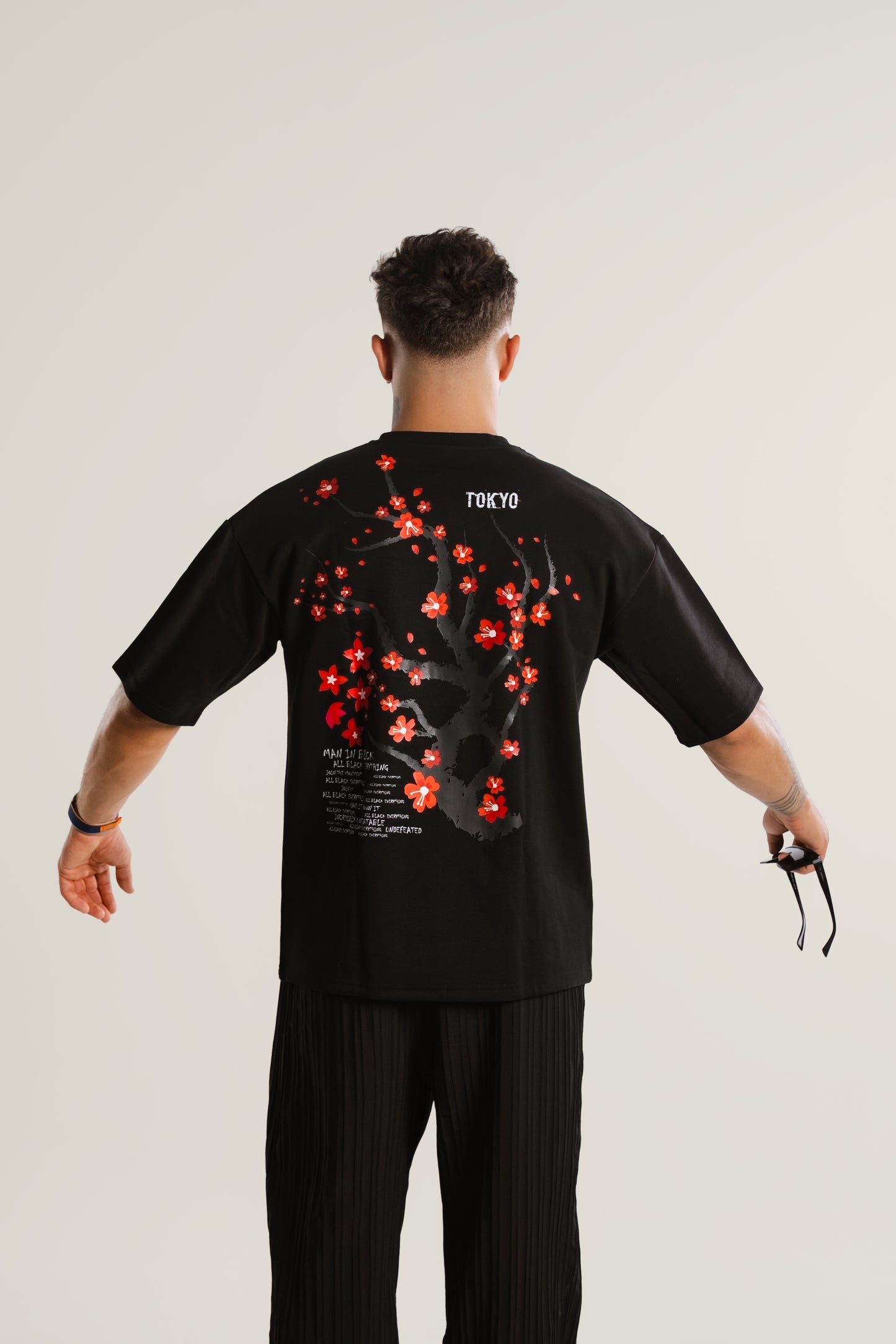 Black Oversize TOKYO Style t-shirt